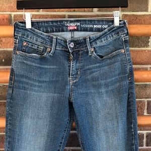 Levi’s Denizen Modern Boot Cut Women’s Jeans